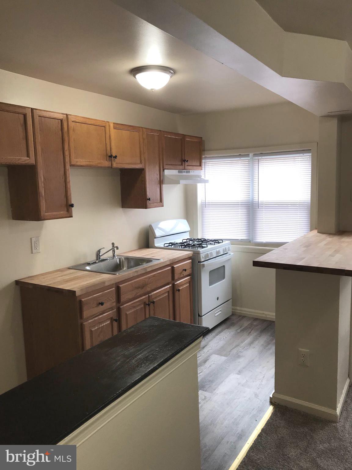7037 Radbourne Road Upper Darby, PA 19082 - Photo 2 of 22