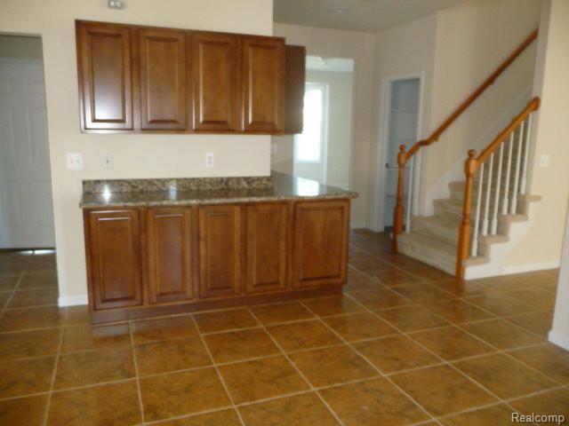 1193 Krista Court Rochester, MI 48307 - Photo 11 of 25 11