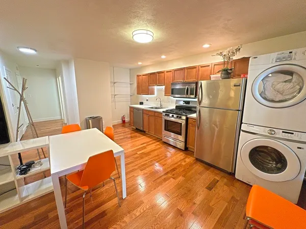 $5,000 | 130 West 8th Street, Unit 1, Boston, MA 02127