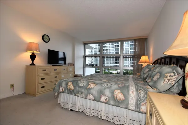 $2,500 | 525 North Ocean Boulevard, Unit 522, Pompano Beach, FL 33062