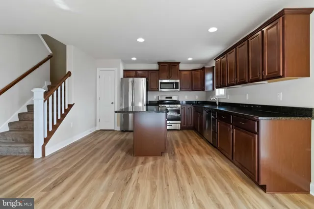 $2,400 | 813 Spring Rock Court, Mechanicsburg, PA 17055