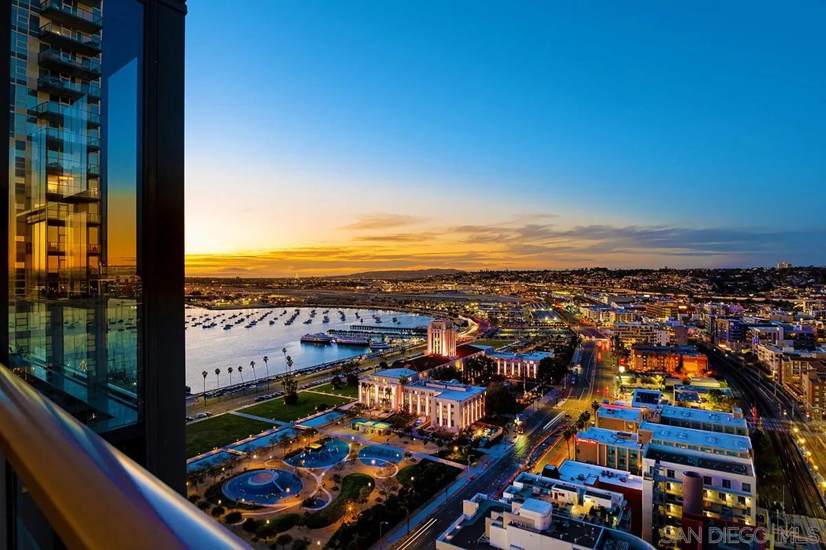 1325 Pacific Highway, Unit 2705 San Diego, CA 92101 - Photo 2 of 59 a city view