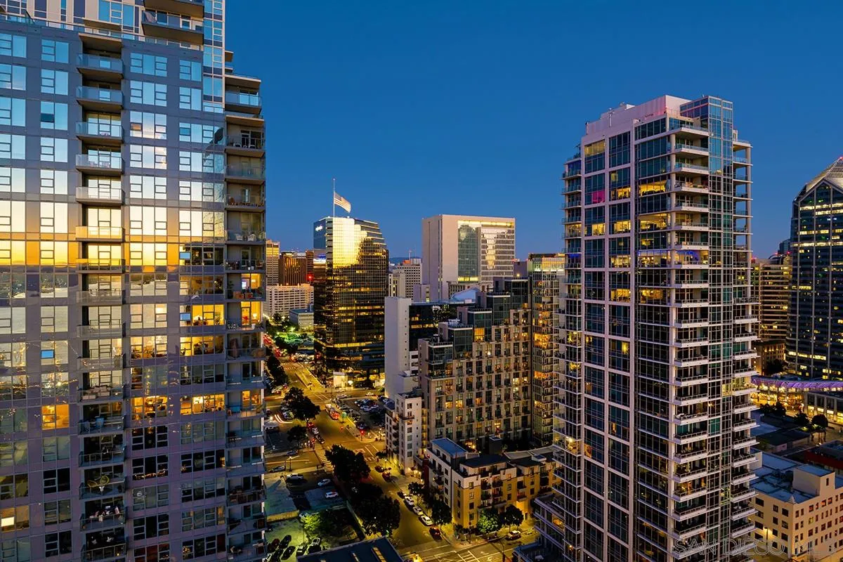 1325 Pacific Highway, Unit 2705 San Diego, CA 92101 - Photo 29 of 59