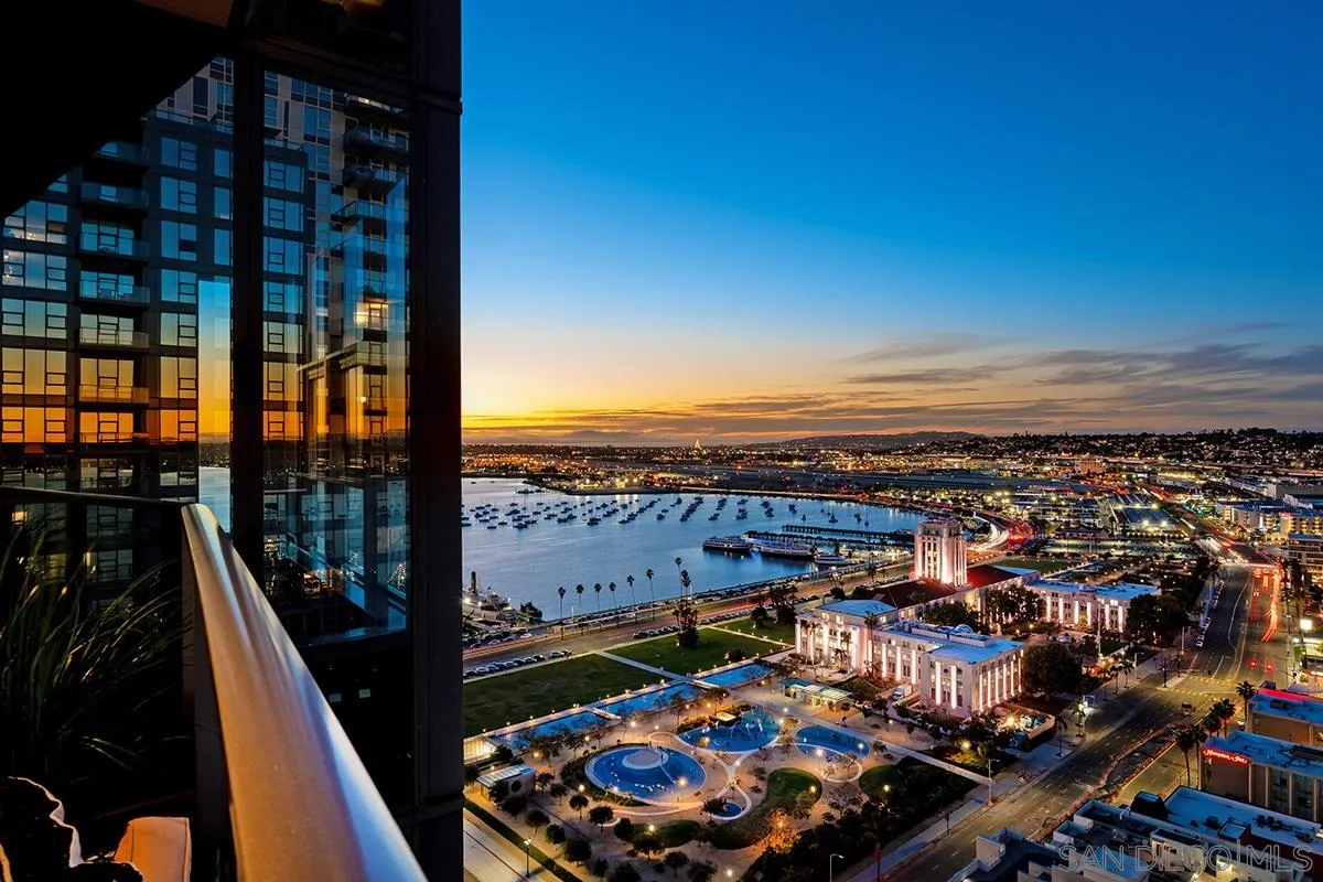 1325 Pacific Highway, Unit 2705 San Diego, CA 92101 - Photo 3 of 59 city view