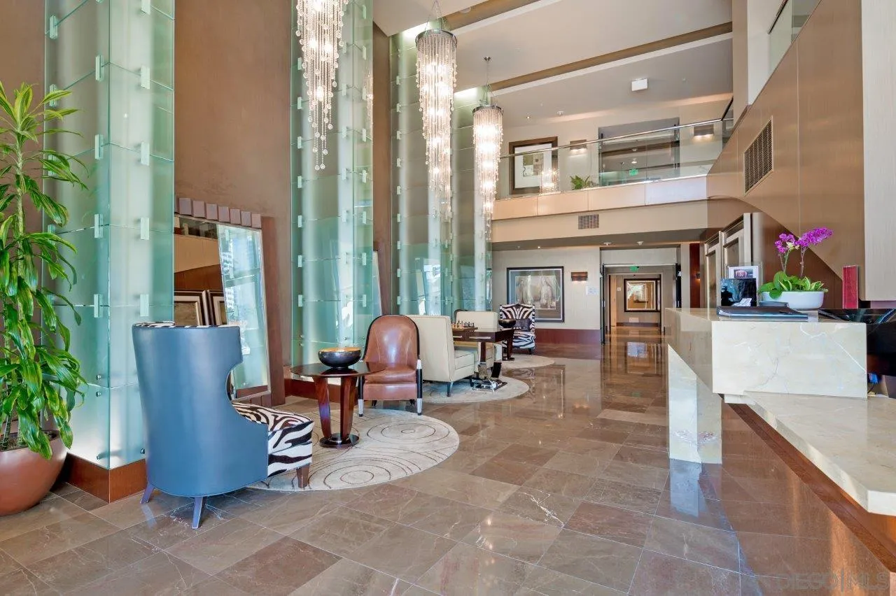 1325 Pacific Highway, Unit 2705 San Diego, CA 92101 - Photo 40 of 59 a living room filled with furniture