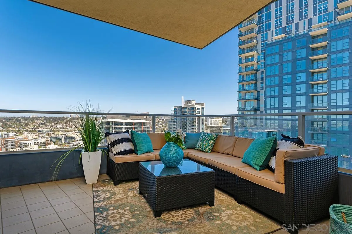 1325 Pacific Highway, Unit 2705 San Diego, CA 92101 - Photo 8 of 59 a view of a terrace with couches and a table