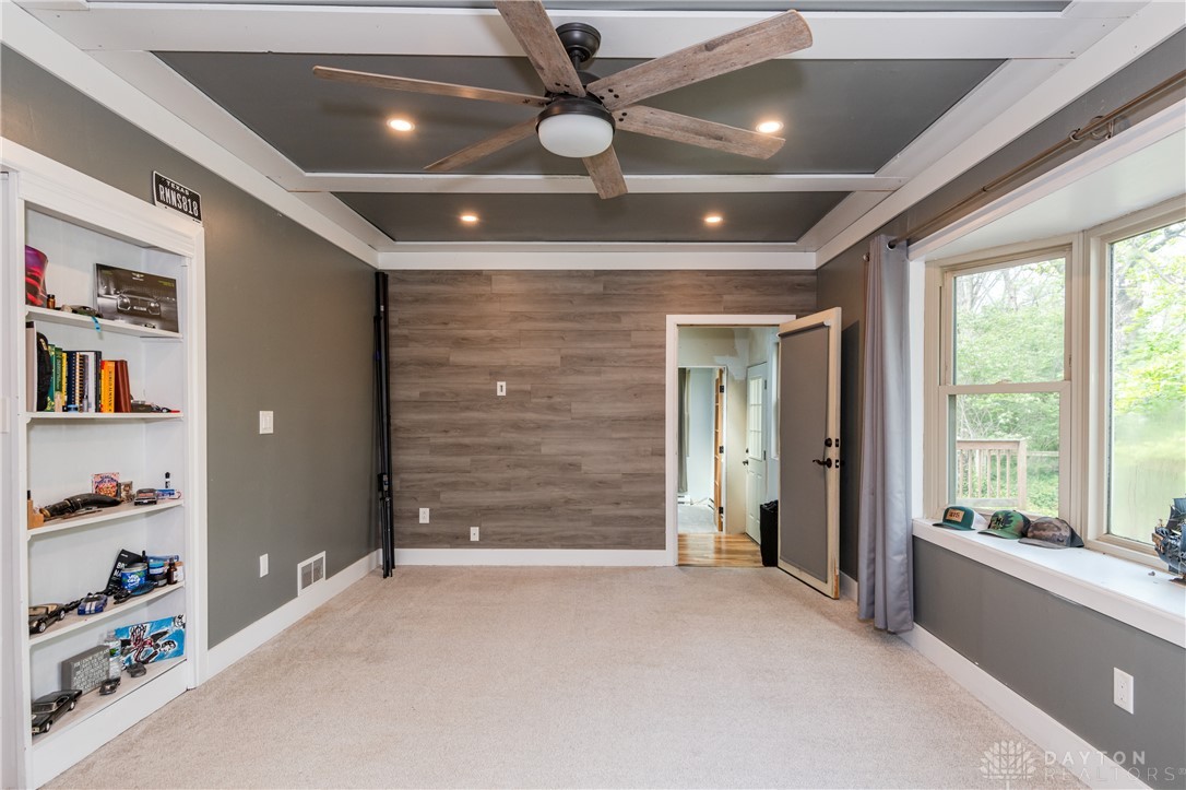 315 East Westbrook Road Clayton, OH 45415 - Photo 15 of 49