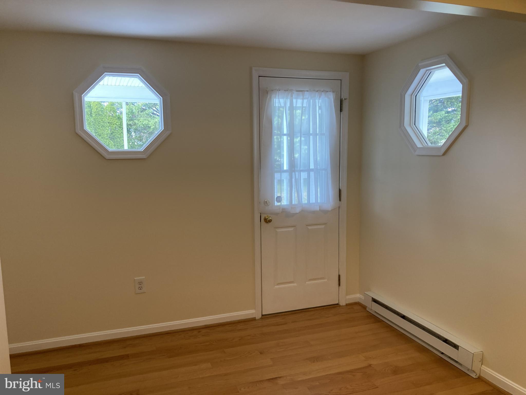 3624 Kemptown Church Road Monrovia, MD 21770 - Photo 32 of 80 Dining room
