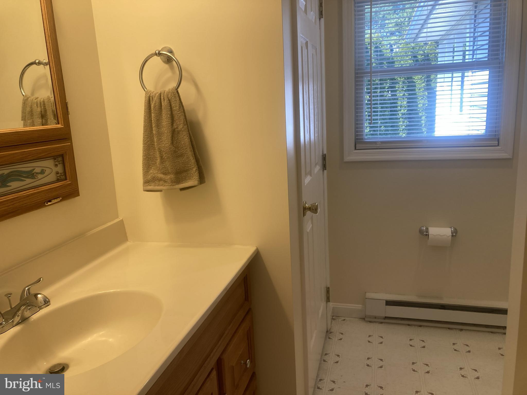 3624 Kemptown Church Road Monrovia, MD 21770 - Photo 40 of 80 1st level full bath