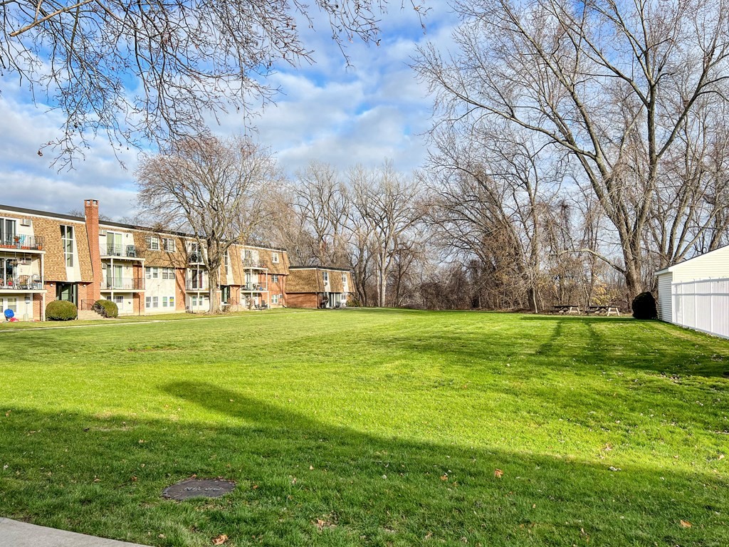 80 Damon Road, Unit 7110 Northampton, MA 01060 - Photo 19 of 20 Gallery Image 19