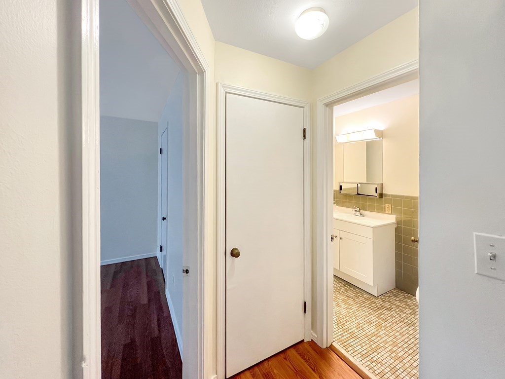80 Damon Road, Unit 7110 Northampton, MA 01060 - Photo 9 of 20 Gallery Image 9