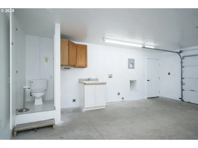 $549,000 | 485 Brown Street, Glide, OR 97443