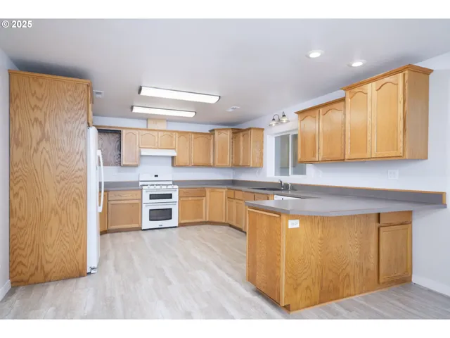 $549,000 | 485 Brown Street, Glide, OR 97443