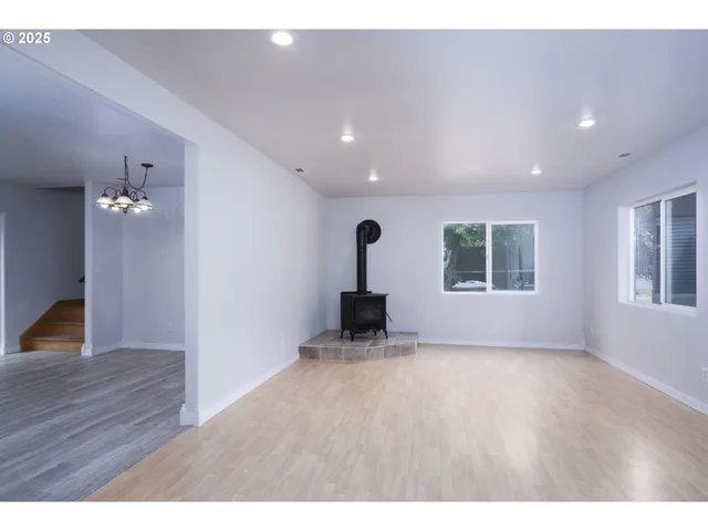 $549,000 | 485 Brown Street, Glide, OR 97443