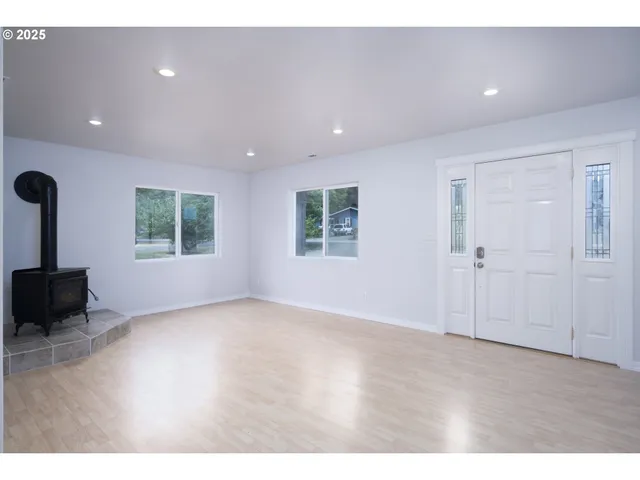 $549,000 | 485 Brown Street, Glide, OR 97443