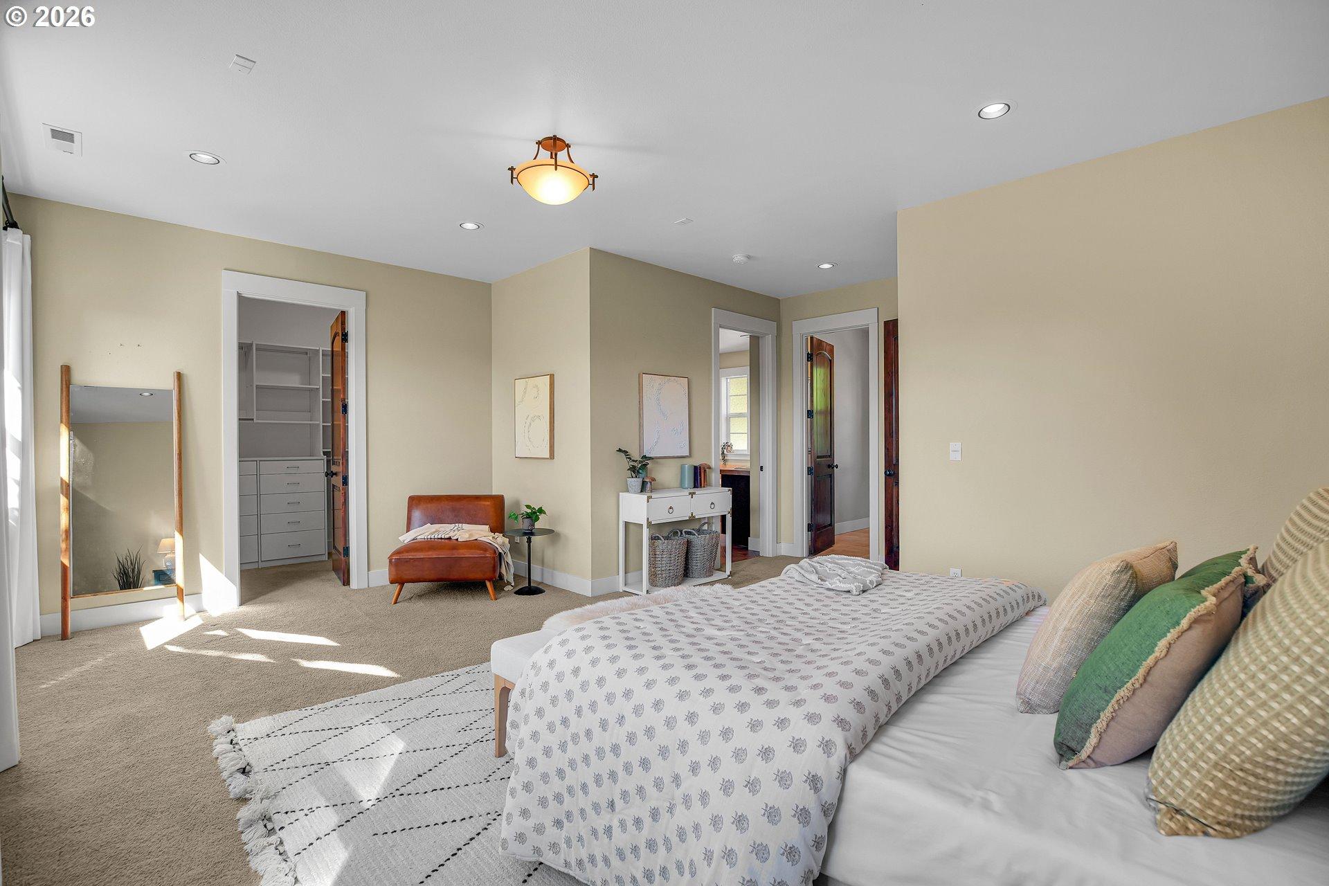 730 Southwest Menefee Lane Portland, OR 97239 - Photo 23 of 45 Gallery Image 23