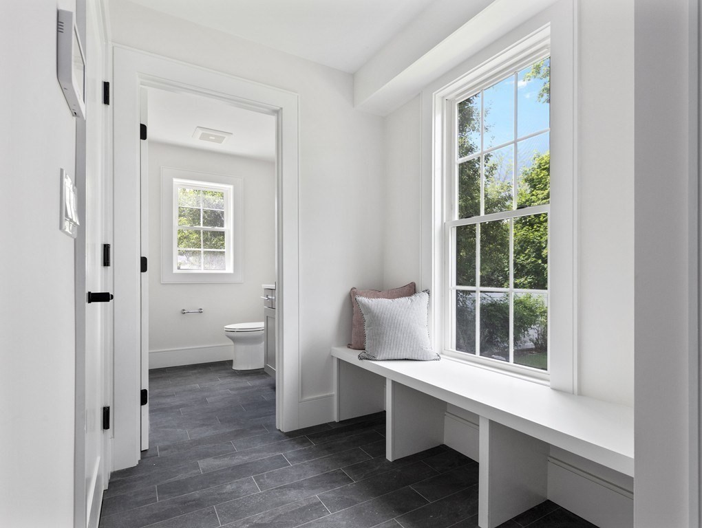 20 Manhattan Terrace, Unit 1 Newton, MA 02465 - Photo 9 of 21