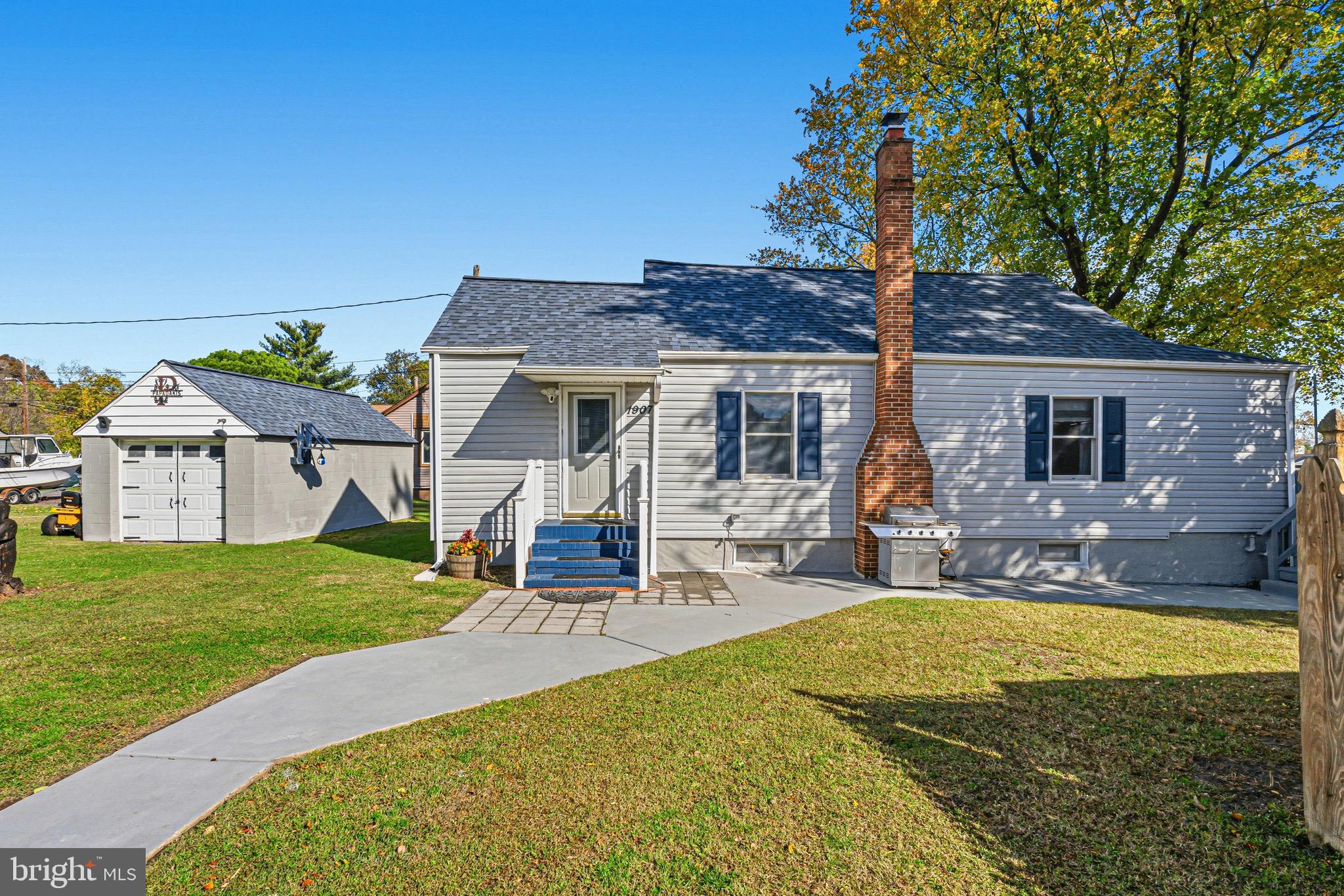 1907 Wills Road Baltimore, MD 21222 - Photo 34 of 42 a view of a house with backyard and sitting area