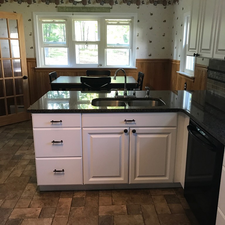 324 Oak Street Clinton, MA 01510 - Photo 13 of 30 Gallery Image 13