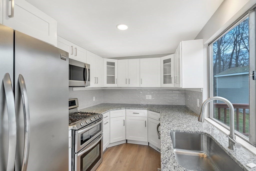 57 Carriage House Path Ashland, MA 01721 - Photo 11 of 42