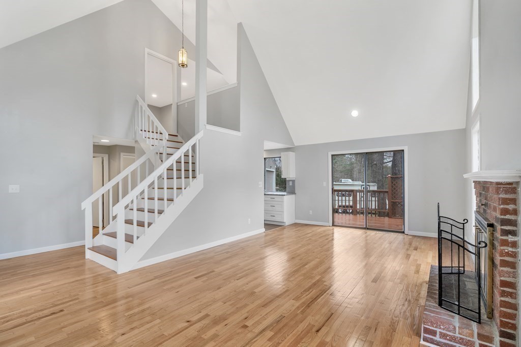 57 Carriage House Path Ashland, MA 01721 - Photo 7 of 42