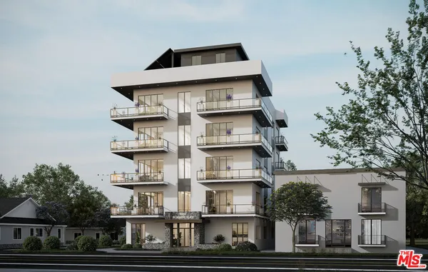 $1,799,999 | 13559 Burbank Boulevard, Van Nuys, CA 91401