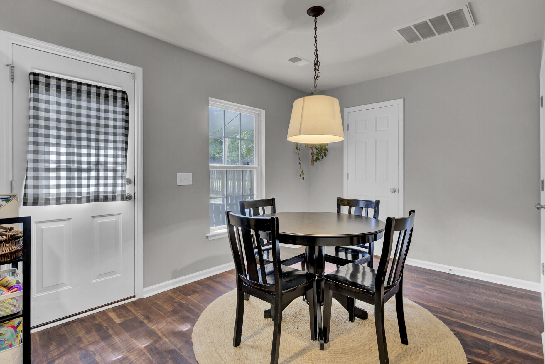 144 Malibu Road Summerville, SC 29483 - Photo 8 of 17 14_14_mls
