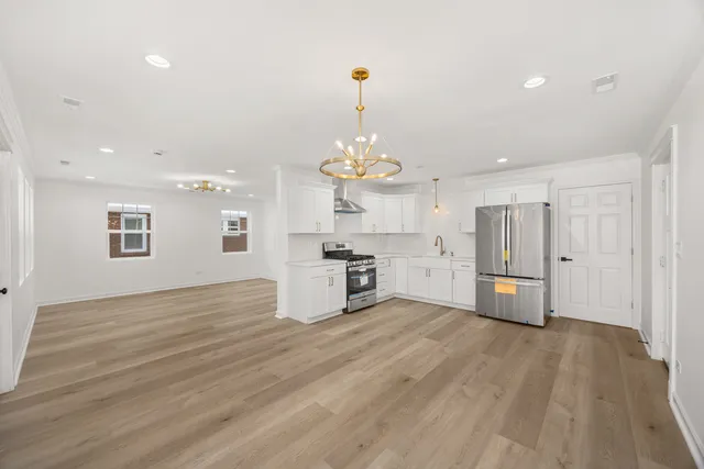 $299,999 | 813 Audrey Avenue, Joliet, IL 60436