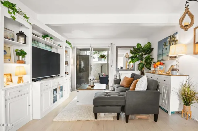 $405,000 | 209 South Ventura Road, Unit 18, Port Hueneme, CA 93041