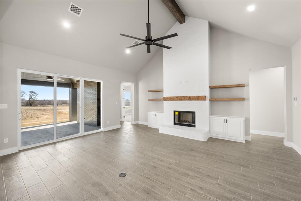 133 Blackstar Lane Decatur, TX 76234 - Photo 8 of 28 133 Blackstar- Living Room-1