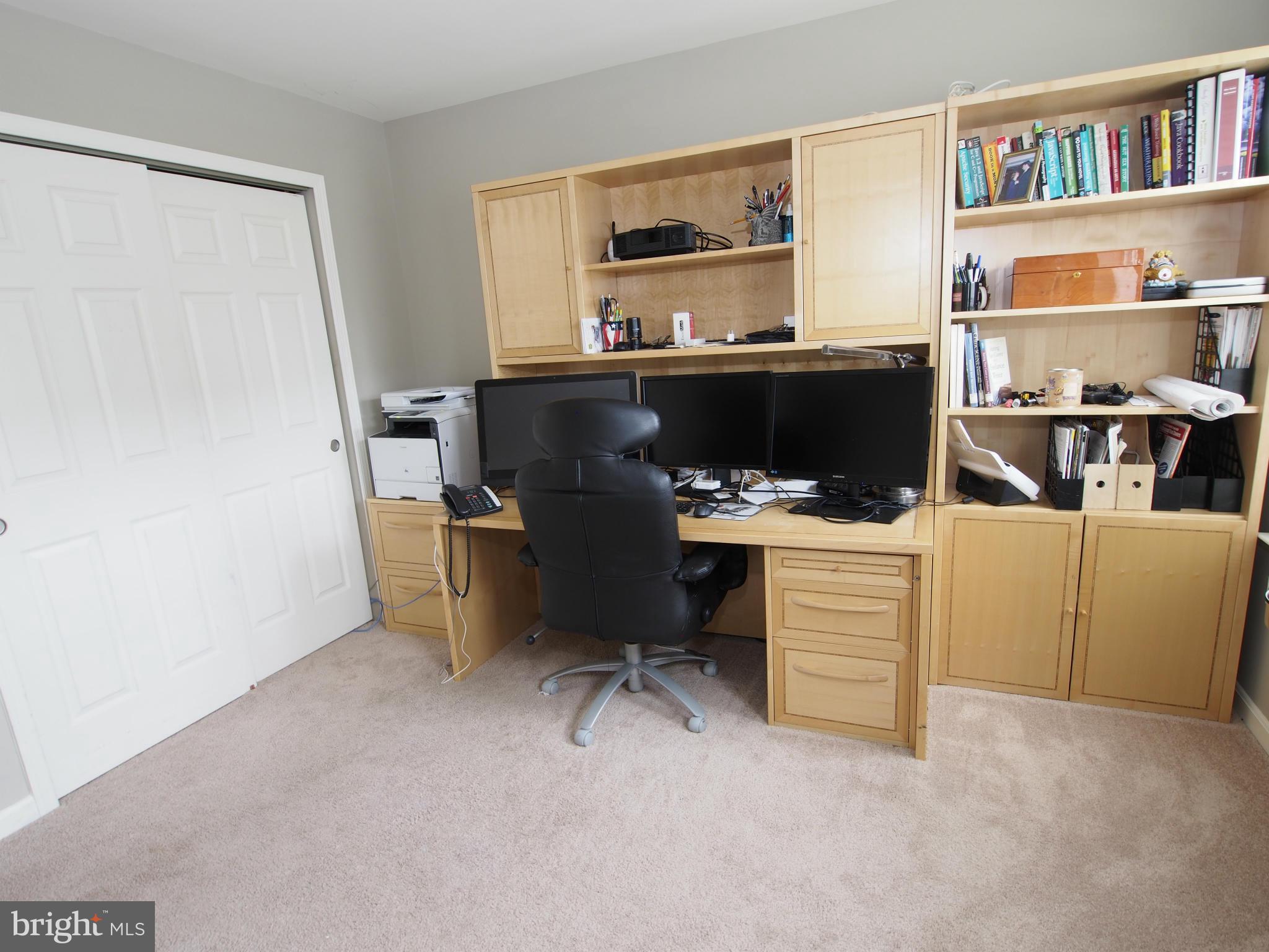 25626 Pleasant Valley Road Chantilly, VA 20152 - Photo 17 of 29 Bedroom #4 Or Office 12 x 9
