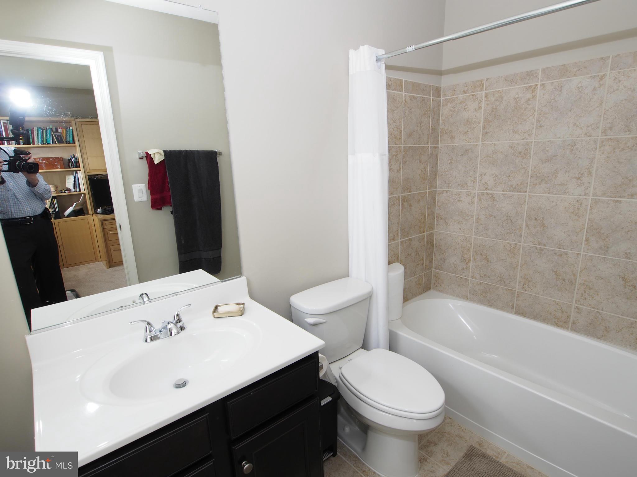 25626 Pleasant Valley Road Chantilly, VA 20152 - Photo 18 of 29 3rd Full Bath On Lower Level