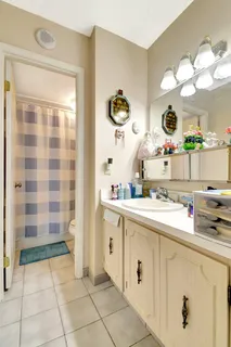 $220,000 | 3113 South Ocean Drive, Unit 504, Hallandale Beach, FL 33009