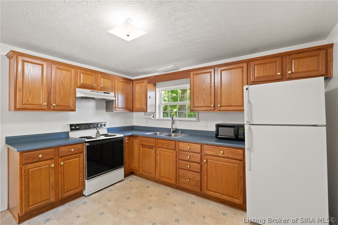 3359 East Riley Road Floyds Knobs, IN 47119 - Photo 13 of 27