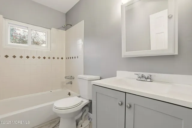 $519,900 | 1184 Dell Street, Toms River, NJ 08755