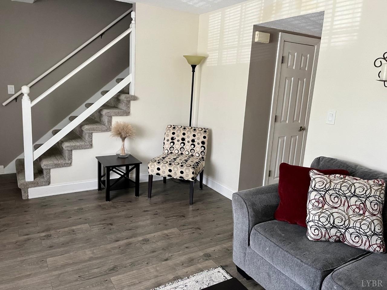 902 Goose Ridge Drive Forest, VA 24551 - Photo 5 of 26 LIVING ROOM