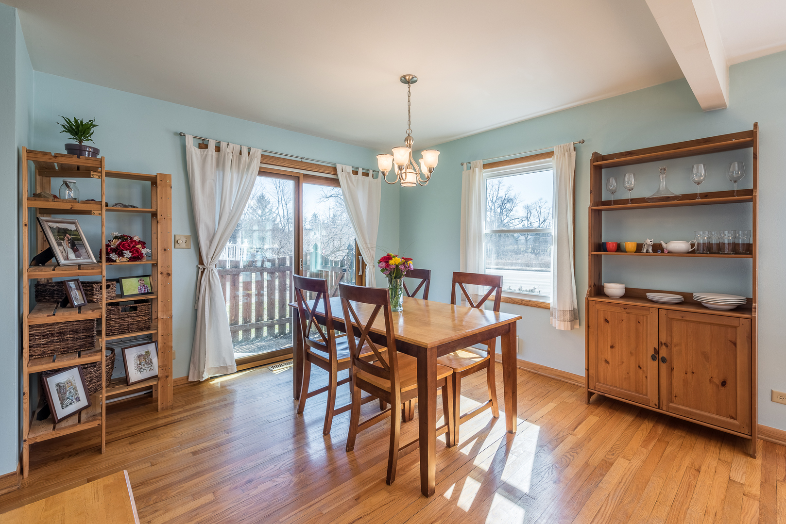 26-w056 Jewell Road Wheaton, IL 60187 - Photo 11 of 29 Gallery Image 11