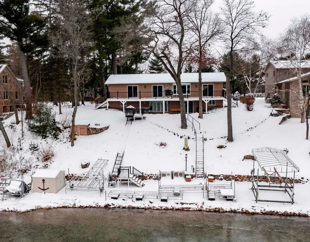 $1,850,000 | N2980 Highland Lane, Waupaca, WI 54981