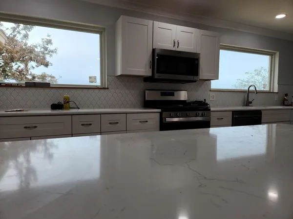 $2,500 | 100 Chula Vista Drive, Kerrville, TX 78028