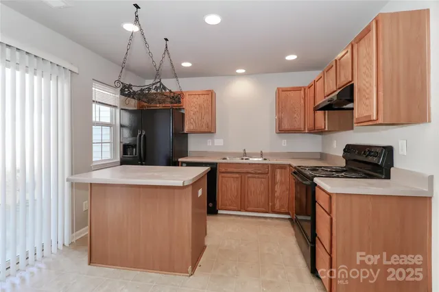 $1,600 | 153 Marakery Road, Unit B, Mooresville, NC 28115