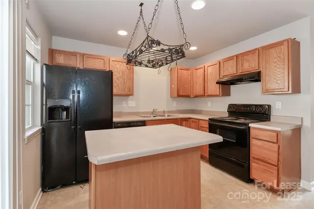 $1,600 | 153 Marakery Road, Unit B, Mooresville, NC 28115