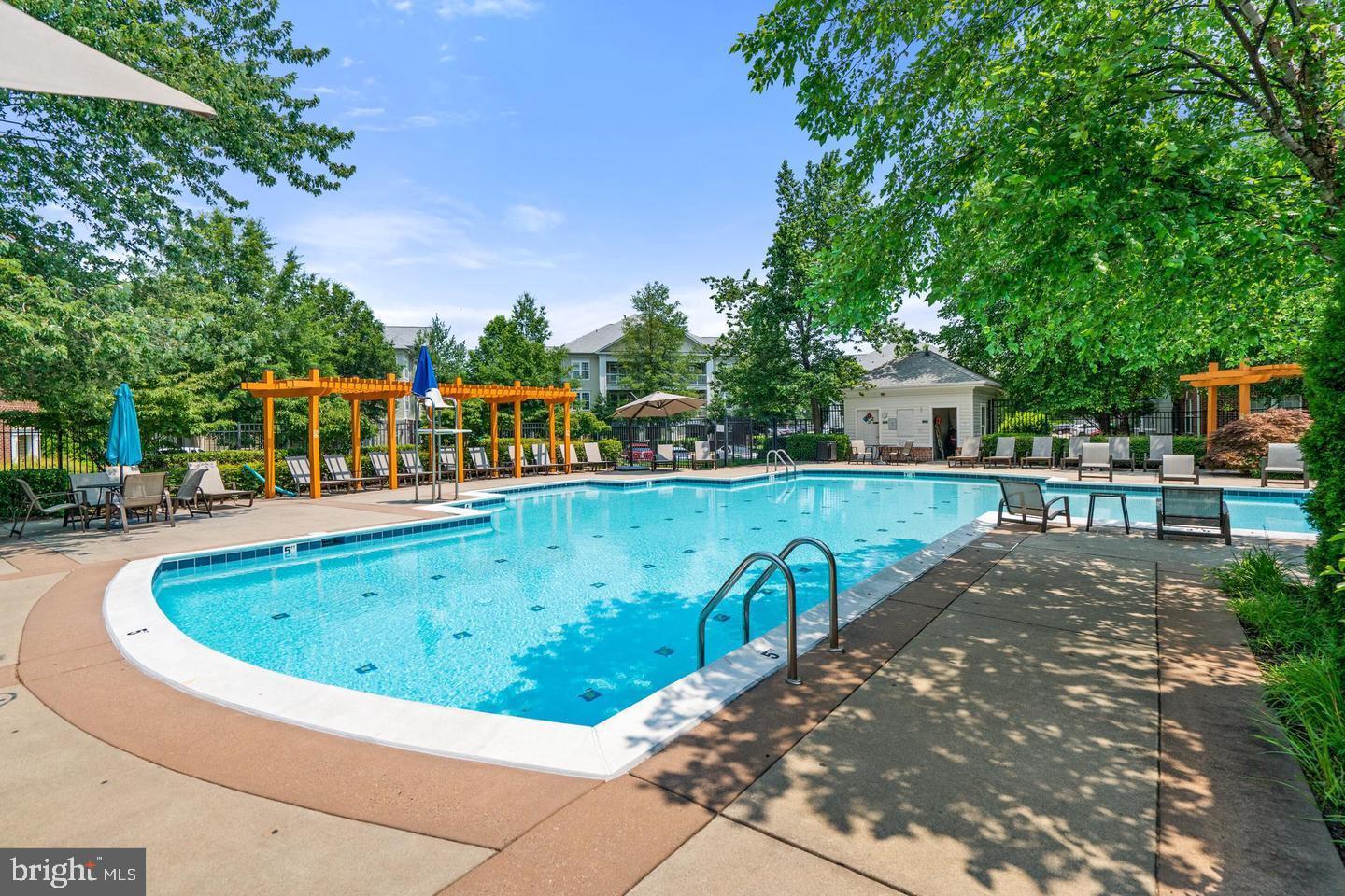 42481 Rockrose Square, Unit 303 Ashburn, VA 20148 - Photo 3 of 19