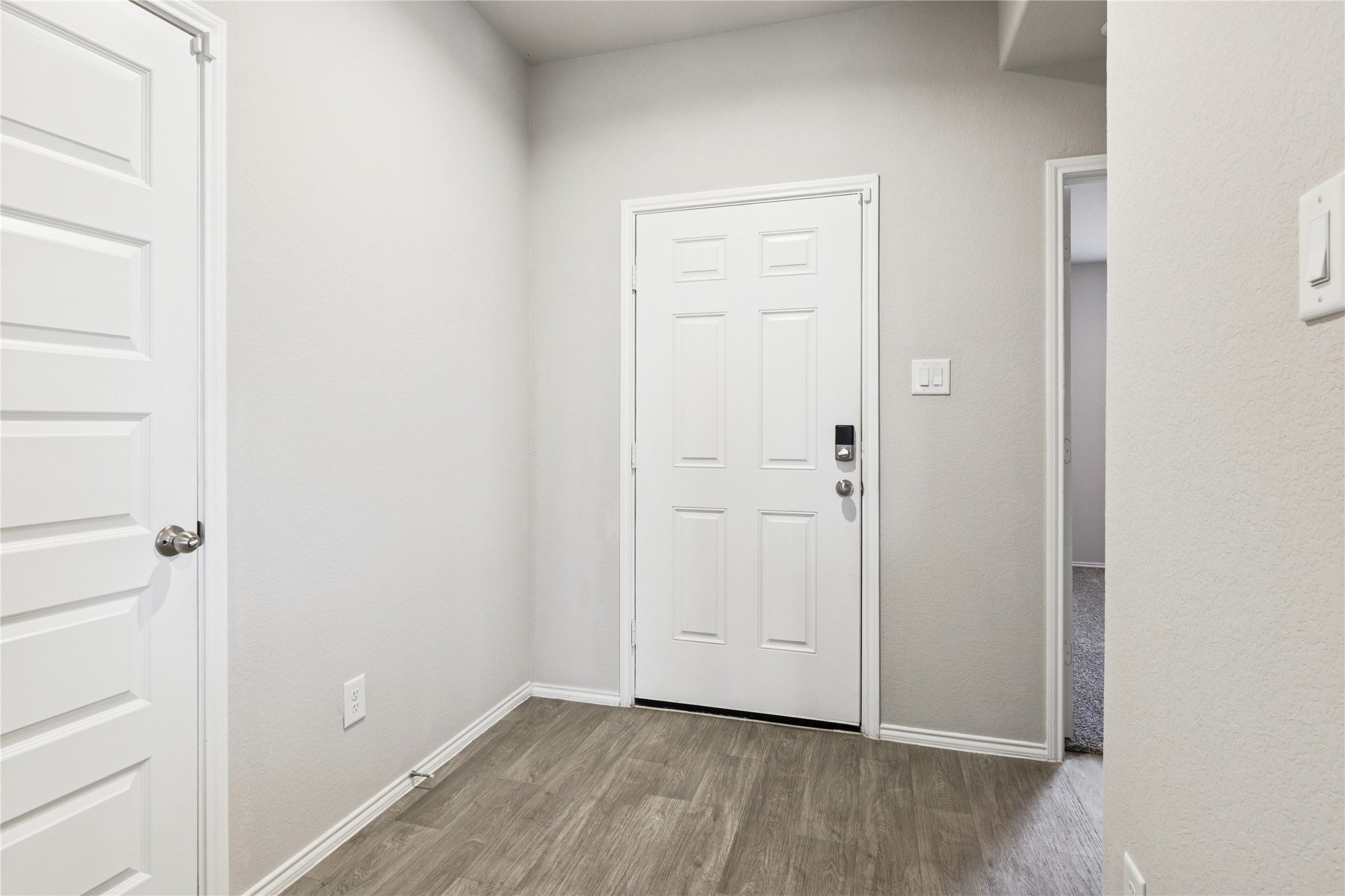 1603 Goose Island Lane Rosenberg, TX 77469 - Photo 5 of 26 a view of an empty room