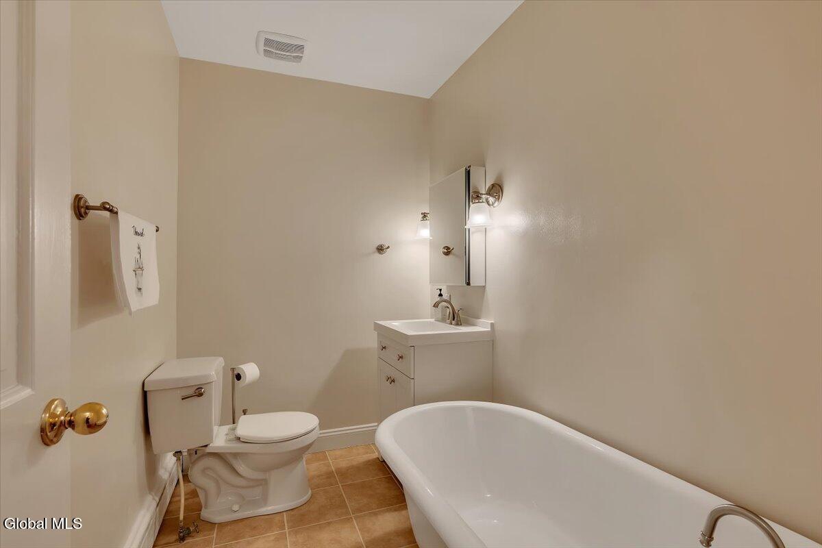 5 Morningside Drive Bethlehem, NY 12054 - Photo 20 of 47 21-P1568374