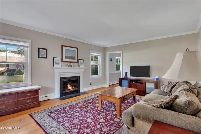 $442,000 | 5 Morningside Drive, Bethlehem, NY 12054