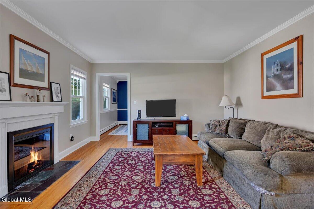 5 Morningside Drive Bethlehem, NY 12054 - Photo 4 of 47 10-P1568292