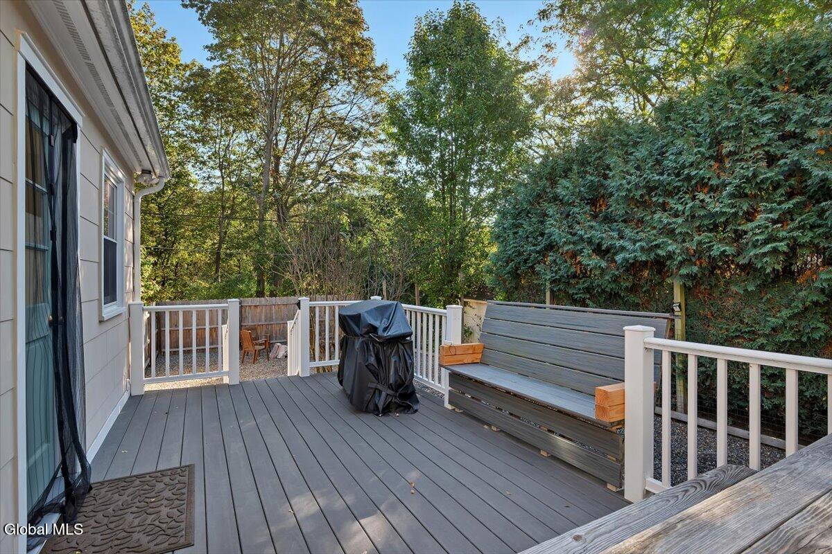 5 Morningside Drive Bethlehem, NY 12054 - Photo 41 of 47 42-P1568263