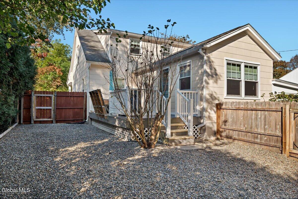 5 Morningside Drive Bethlehem, NY 12054 - Photo 42 of 47 43-P1568268