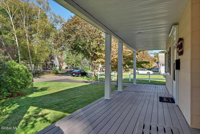 $442,000 | 5 Morningside Drive, Bethlehem, NY 12054