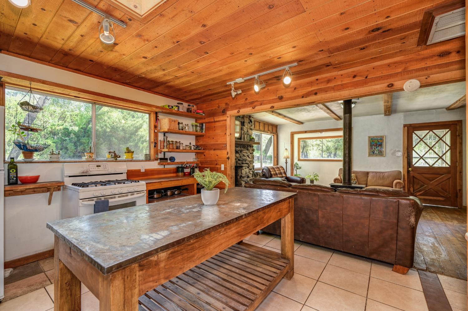 1147 Lotus Road Lotus, CA 95651 - Photo 14 of 65